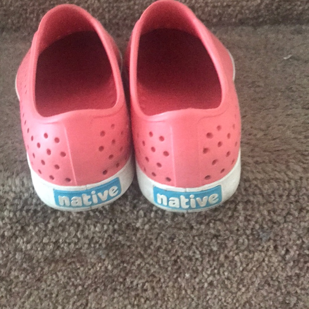 Native shoes - Picture 2 of 5